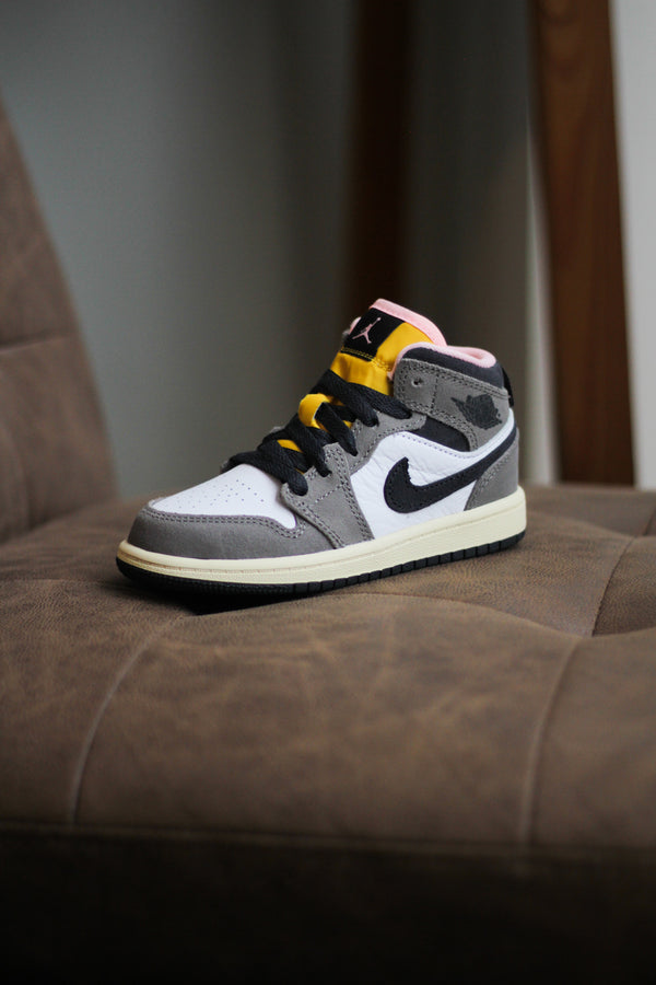 JORDAN 1 MID SE (PS) "WHITE/OIL GREY-CAVE STONE-DARK SULFUR"