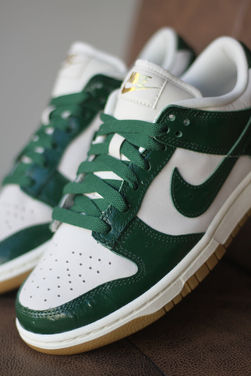 W DUNK LOW LX "GORGE GREEN"