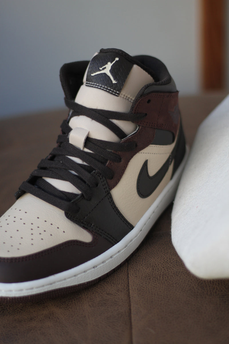 AIR JORDAN 1 MID SE "VELVET BROWN"