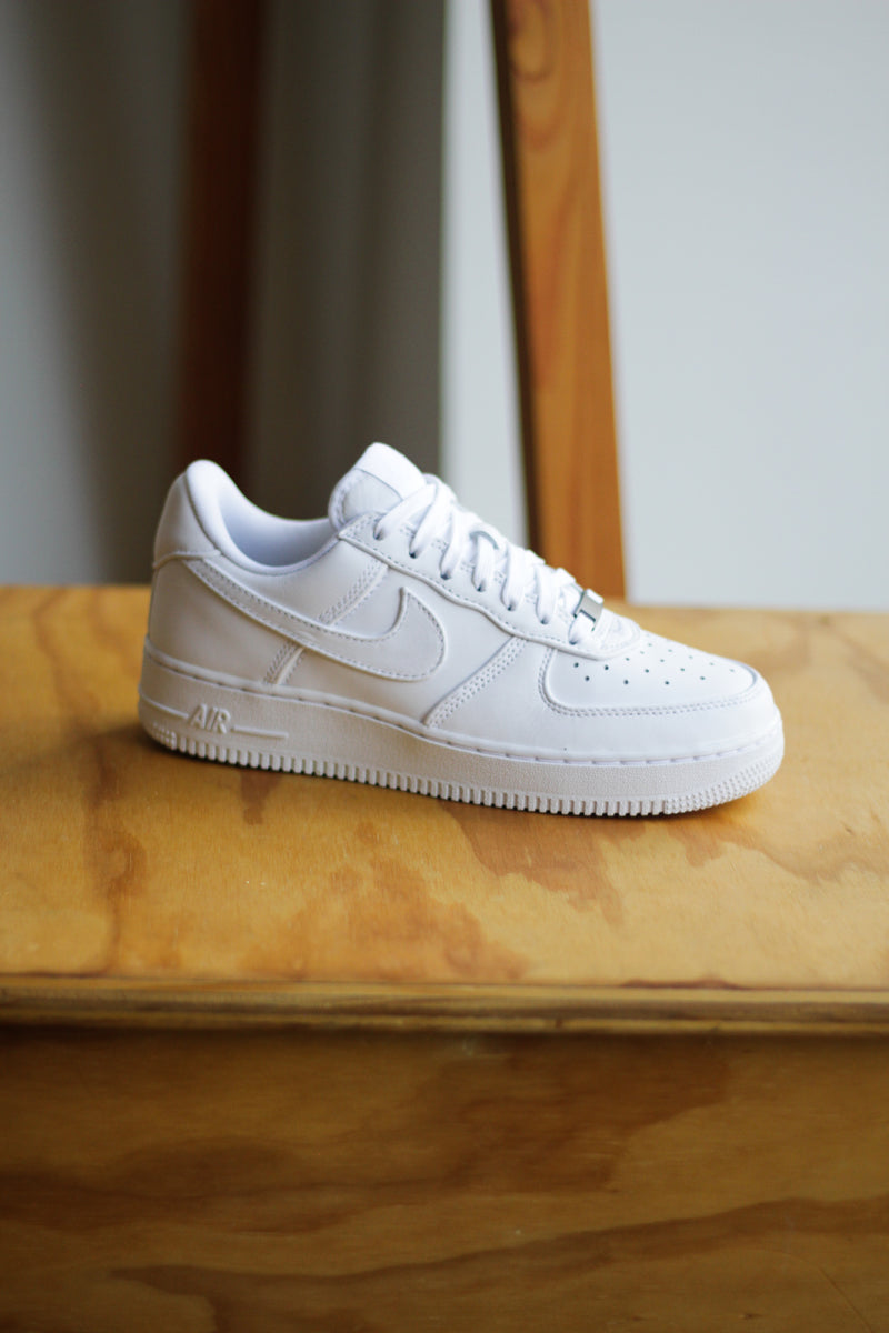NIKE AIR FORCE 1 LOW RETRO PREMIUM "WHITE/WHITE-BLACK"