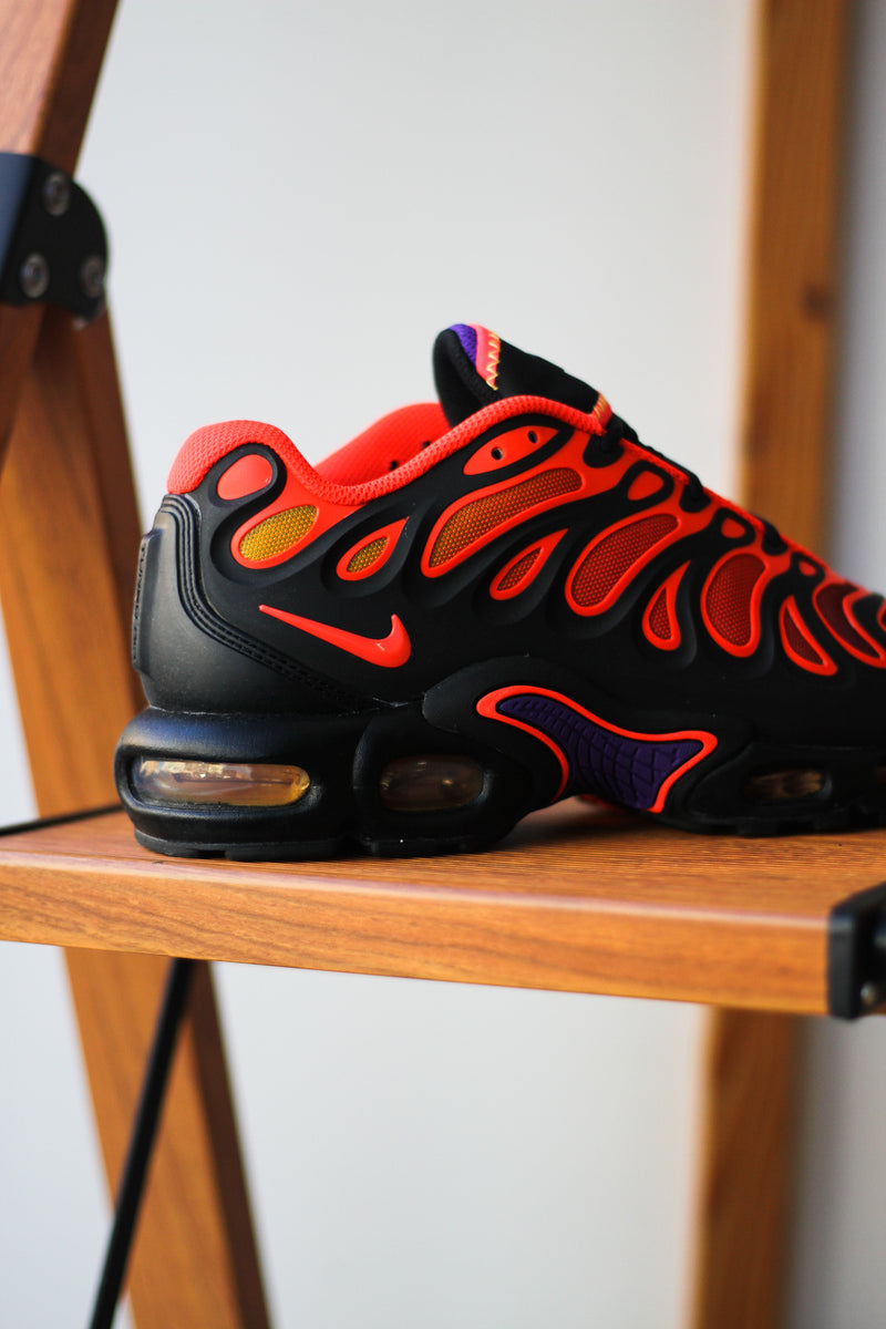 AIR MAX PLUS DRIFT "BRIGHT CRIMSON"