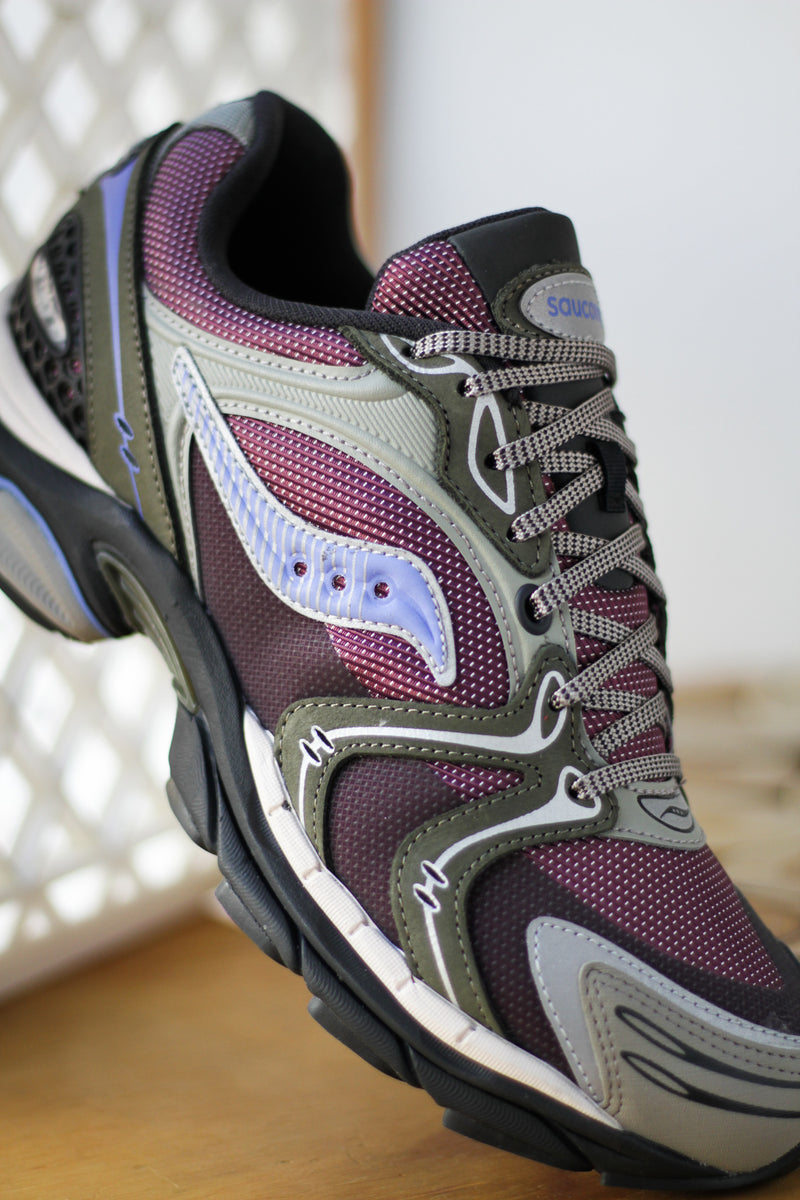 SAUCONY PROGRID TRIUMPH 4 TECH "FIG/BLUE"