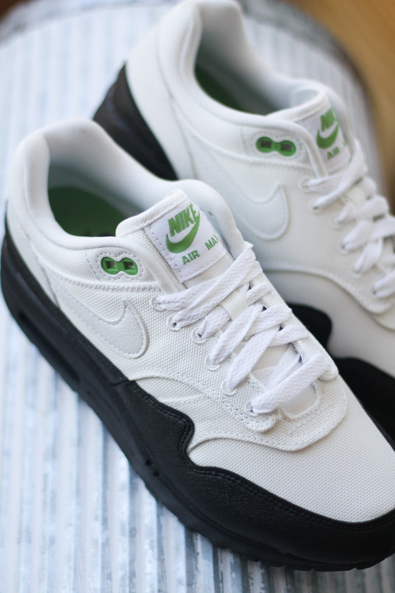 AIR MAX 1 SE "SUMMIT WHITE"