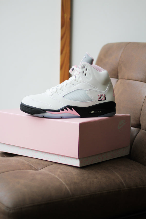 AIR JORDAN 5 RETRO "WHITE/MED SOFT PINK-BLACK"