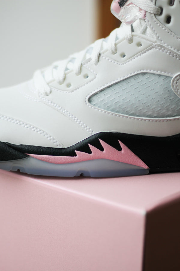 AIR JORDAN 5 RETRO "WHITE/MED SOFT PINK-BLACK"