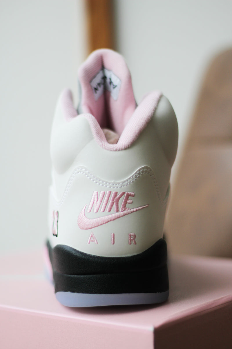 AIR JORDAN 5 RETRO "WHITE/MED SOFT PINK-BLACK"
