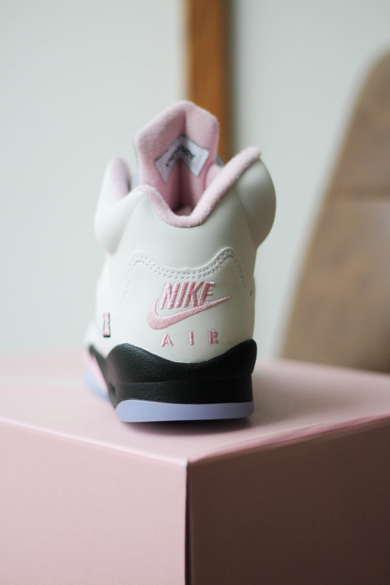 AIR JORDAN 5 RETRO (GS) "WHITE/MED SOFT PINK-BLACK"