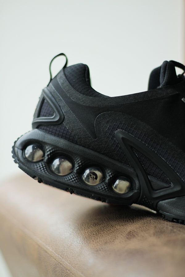 NIKE AIR MAX DN ROAM "BLACK/METALLIC SILVER-BLACK-BLACK"