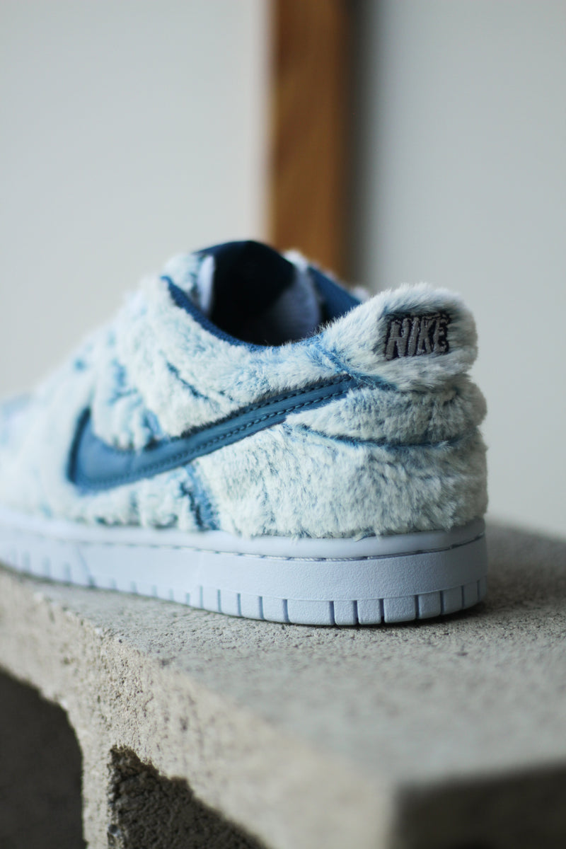 NIKE DUNK LOW (GS) "GREEN ABYSS/CELESTINE BLUE-WHITE"