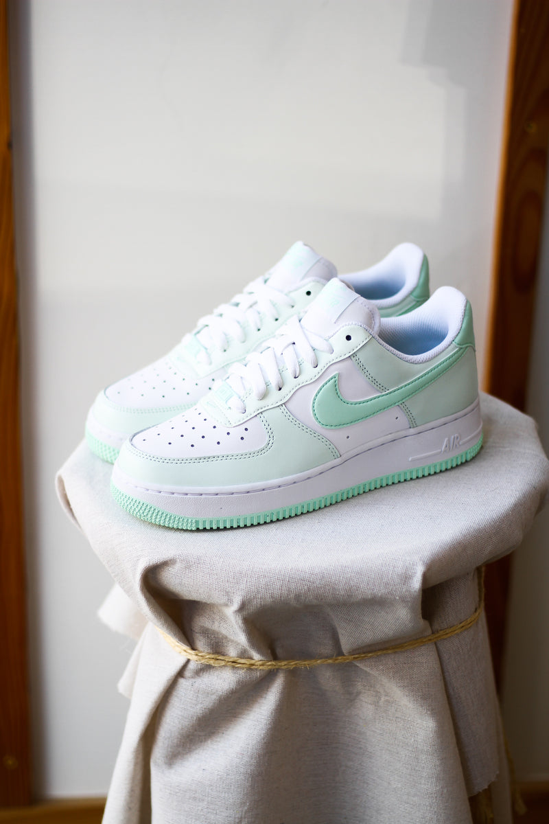 AIR FORCE 1 '07 "BARELY GREEN"