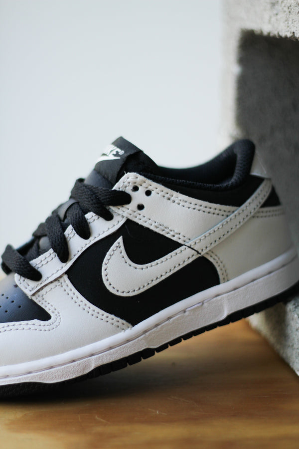 NIKE DUNK LOW (PS) "BLACK/PLATINUM TINT-PLATINUM TINT-WHITE"