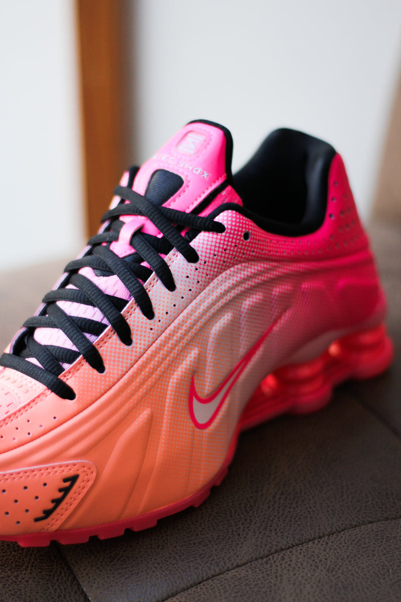 W NIKE SHOX R4 AB "HYPER PINK/PINK FOAM-PINK-BLACK"