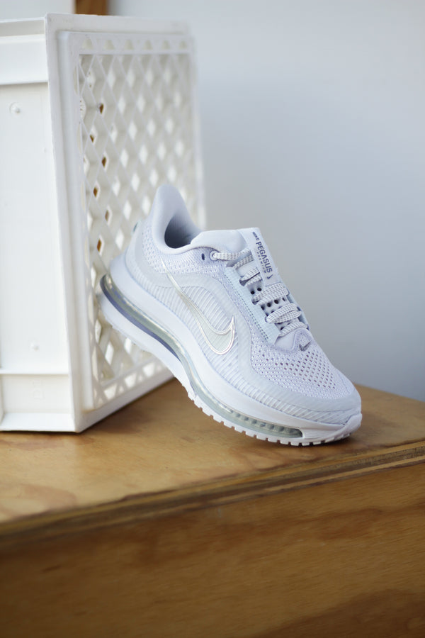 W NIKE PEGASUS PREMIUM "FOOTBALL GREY/MTLC PLATINUM-WORLD INDIGO"