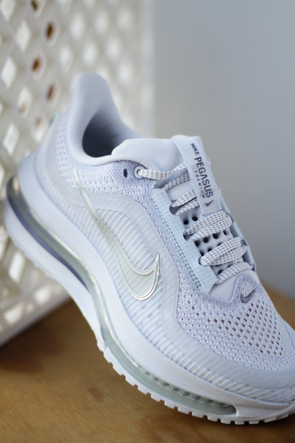 W NIKE PEGASUS PREMIUM "FOOTBALL GREY/MTLC PLATINUM-WORLD INDIGO"