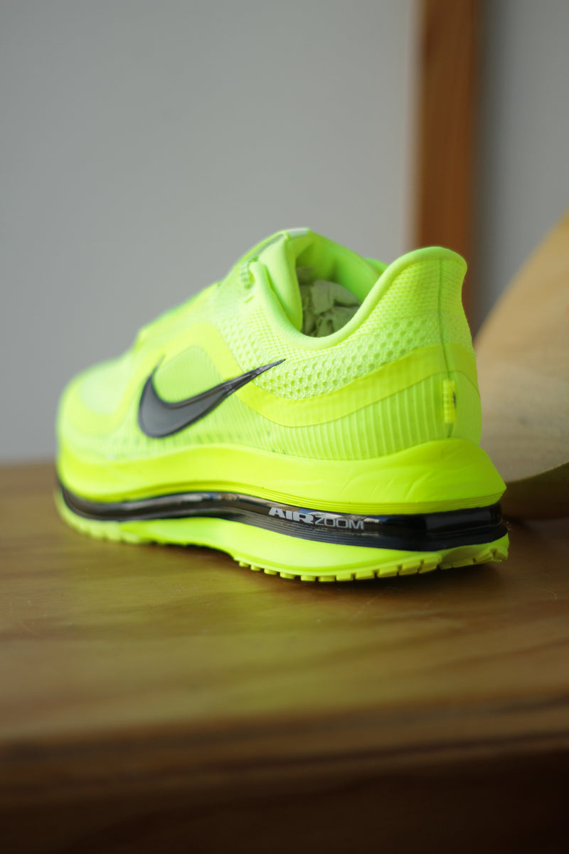 NIKE PEGASUS PREMIUM "VOLT/BLACK-VOLT-WHITE"
