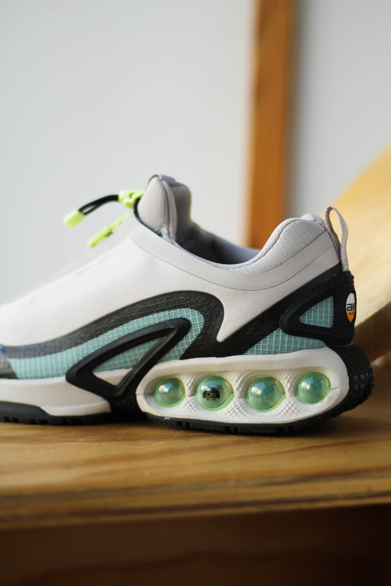 NIKE AIR MAX DN ROAM "COLLEGE GREY/LT LEMON TWIST-CANNON-BLACK"