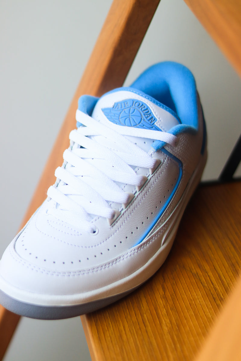 AIR JORDAN 2 RETRO LOW (GS) "UNIVERSITY BLUE"