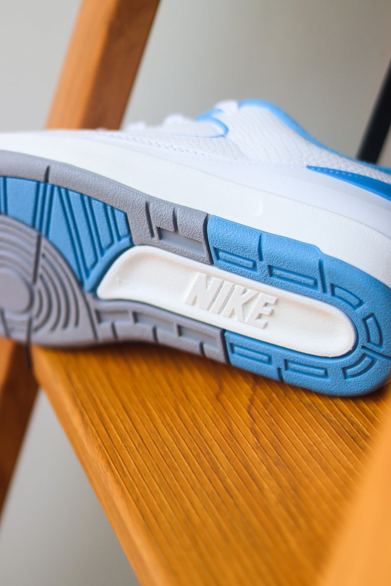 AIR JORDAN 2 RETRO LOW (GS) "UNIVERSITY BLUE"
