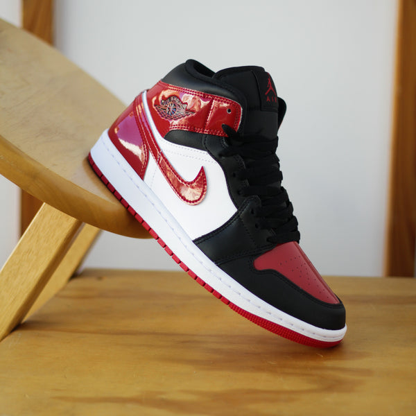 AIR JORDAN 1 MID SE 