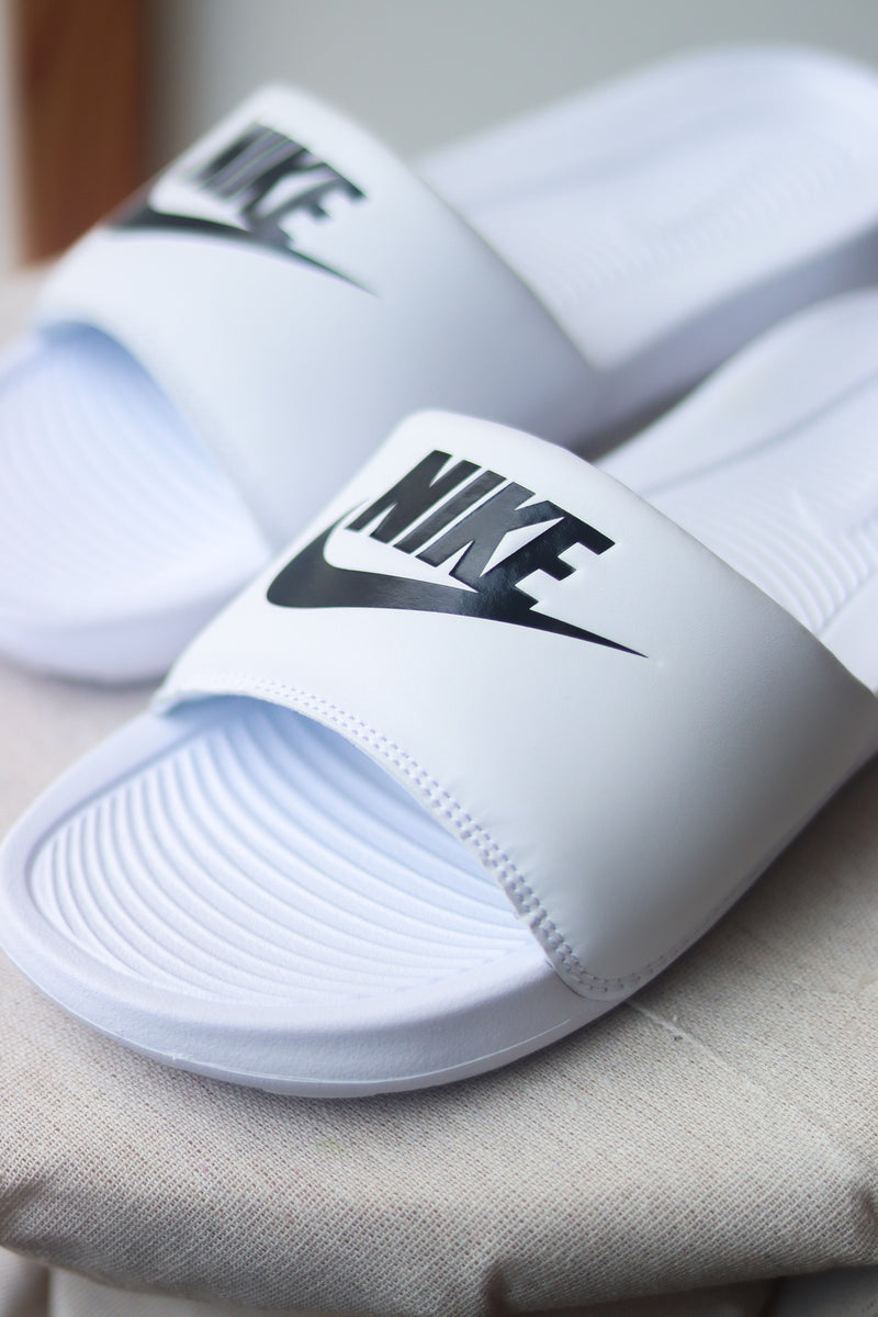 VICTORI ONE SLIDE "WHITE"