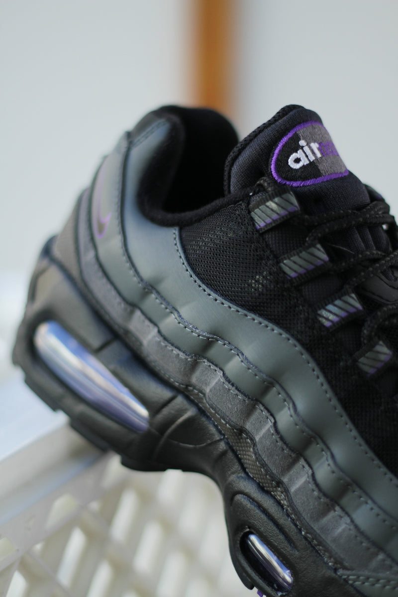 NIKE AIR MAX 95 BIG BUBBLE "IRON GREY/BLACK-WILD GRAPE-WHITE"