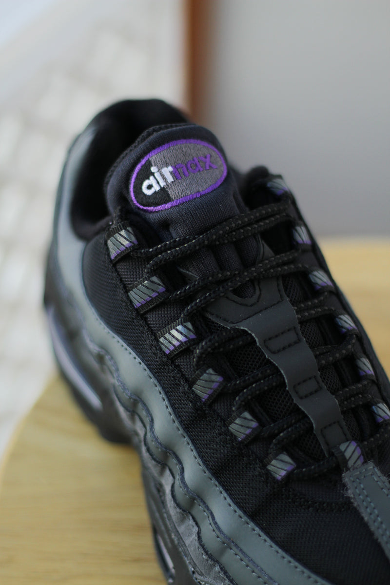 NIKE AIR MAX 95 BIG BUBBLE "IRON GREY/BLACK-WILD GRAPE-WHITE"