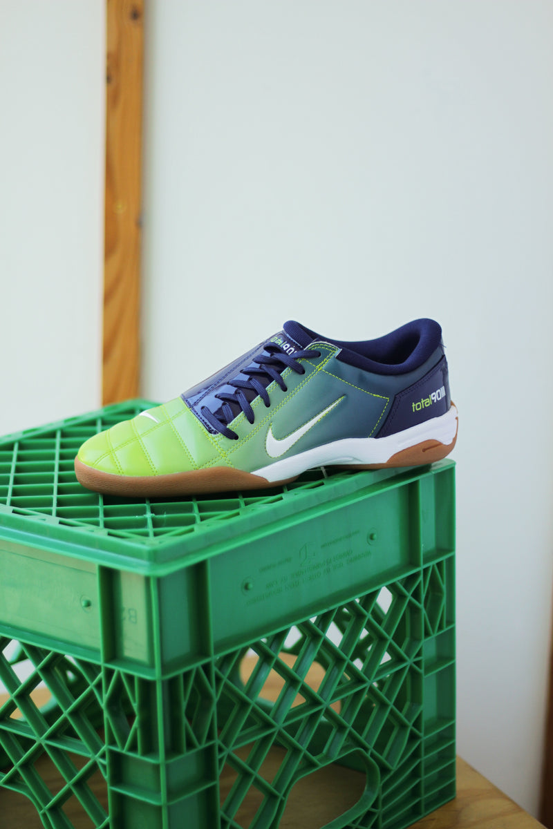 NIKE TOTAL 90 "BLUE VOID/WHITE-ATOMIC GREEN"