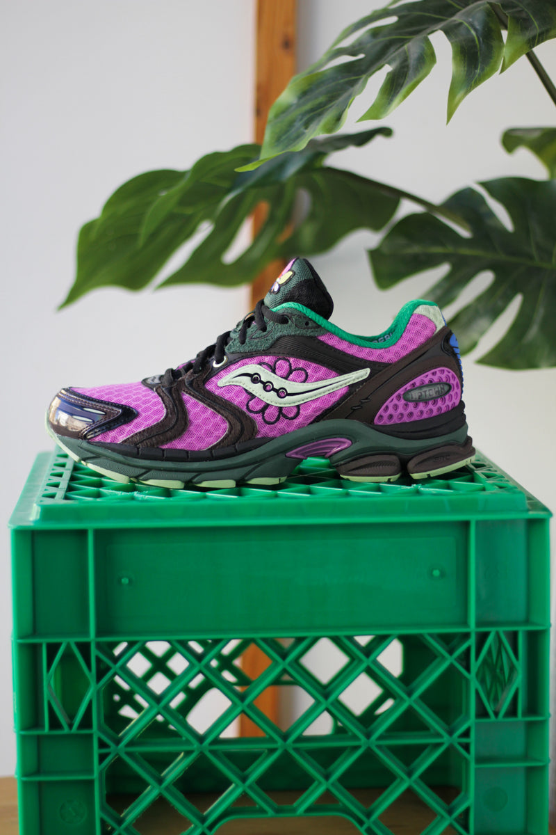 SAUCONY PROGRID TRIUMPH 4 "VIOLET/EARTH"
