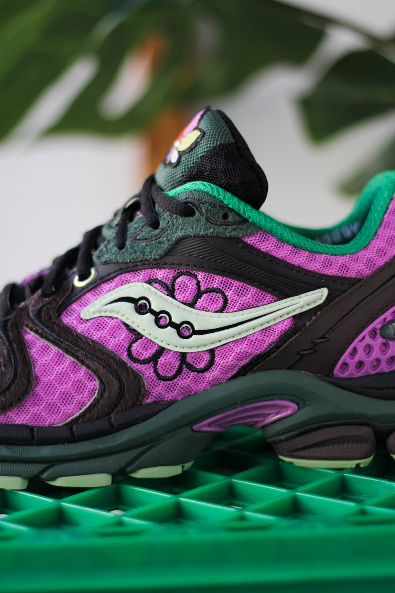 SAUCONY PROGRID TRIUMPH 4 "VIOLET/EARTH"