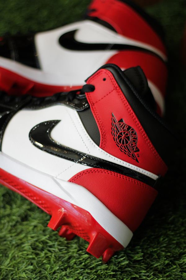 JORDAN 1 RETRO MCS "GYM RED/BLACK-WHITE"