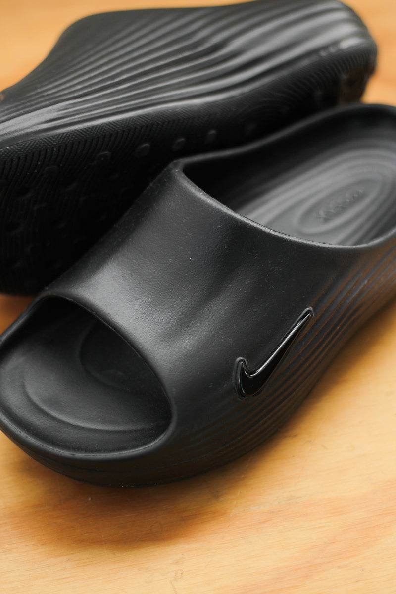 NIKE REACTX REJUVEN8 SLIDE "BLACK/BLACK-BLACK"