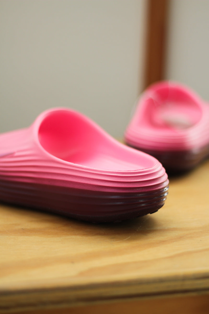 W NIKE REACTX REJUVEN8 SLIDE "PINK SPELL/PINK SPELL-BORDEAUX"