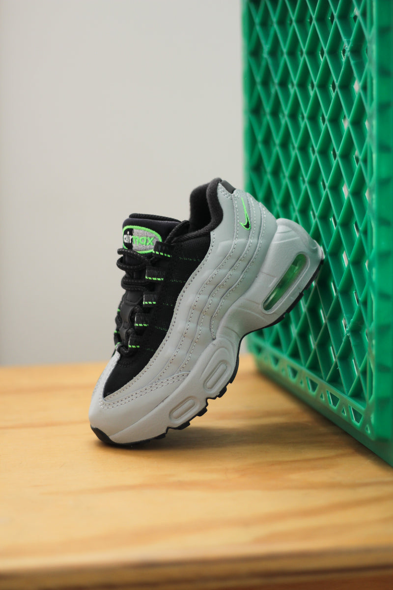 NIKE AIR MAX 95 RECRAFT (PS) "LT SMOKE GREY/BLACK-GREEN STRIKE-WHITE"
