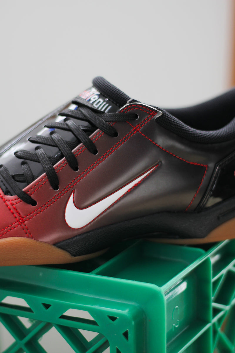 NIKE TOTAL 90 "BLACK/WHITE-UNIVERSITY RED-GUM MED BROWN"