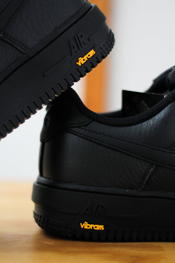 NIKE AIR FORCE 1 GTX VIBRAM "OFF NOIR/BLACK-SPEED YELLOW"
