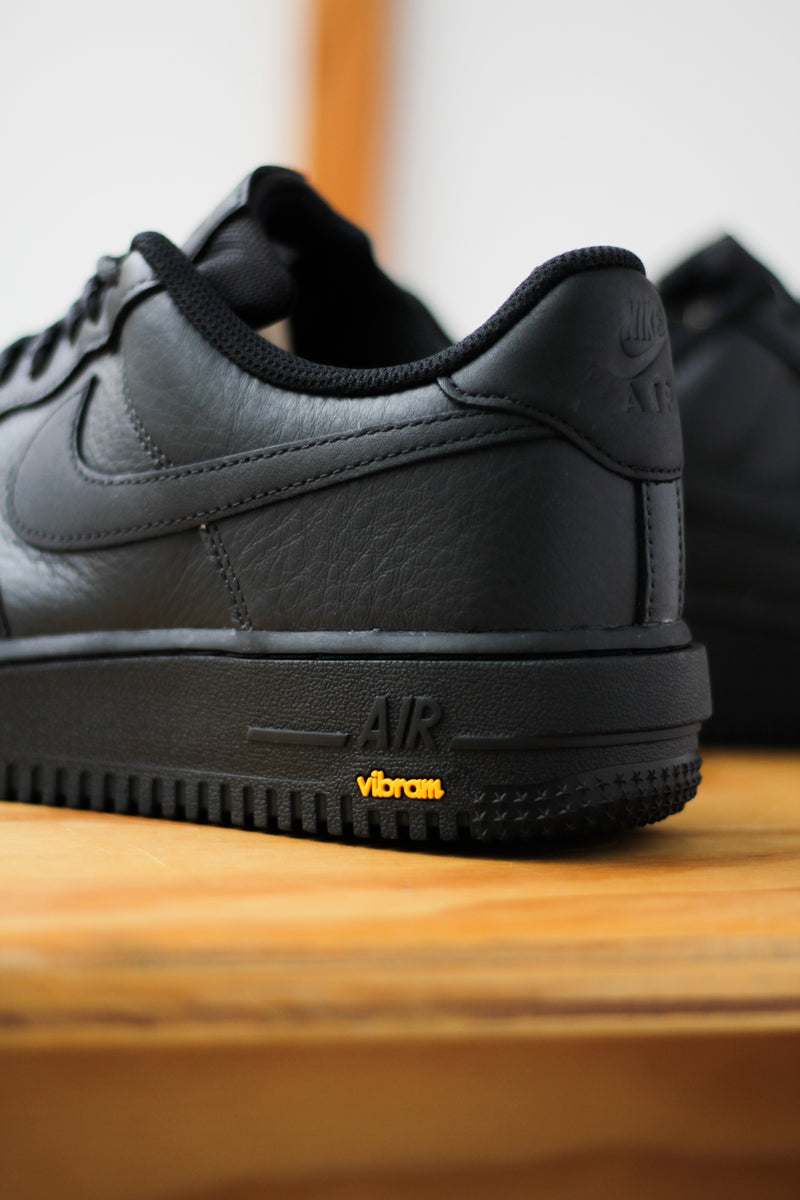 NIKE AIR FORCE 1 GTX VIBRAM "OFF NOIR/BLACK-SPEED YELLOW"