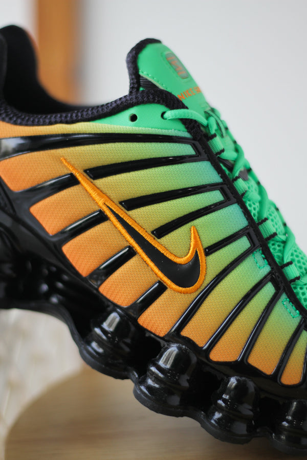 NIKE SHOX TL "GREEN SHOCK/BLACK-BRIGHT CERAMIC-BLACK"