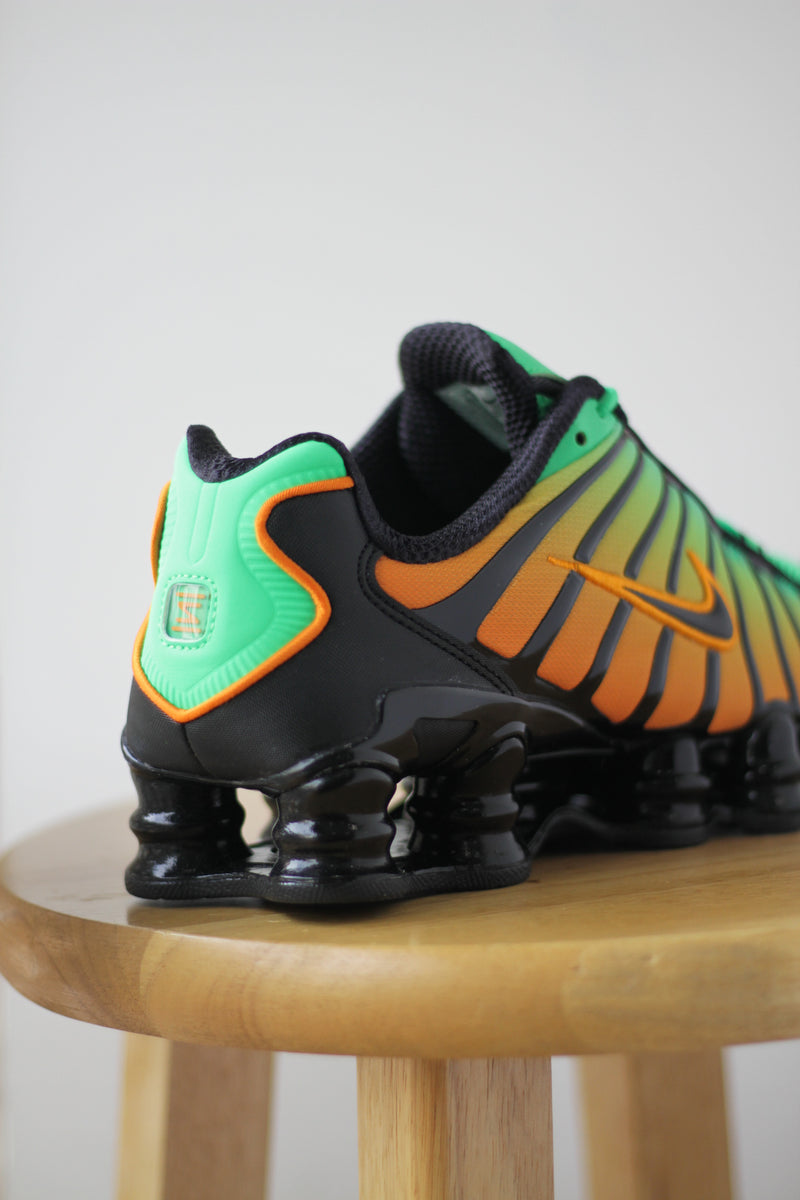 NIKE SHOX TL "GREEN SHOCK/BLACK-BRIGHT CERAMIC-BLACK"