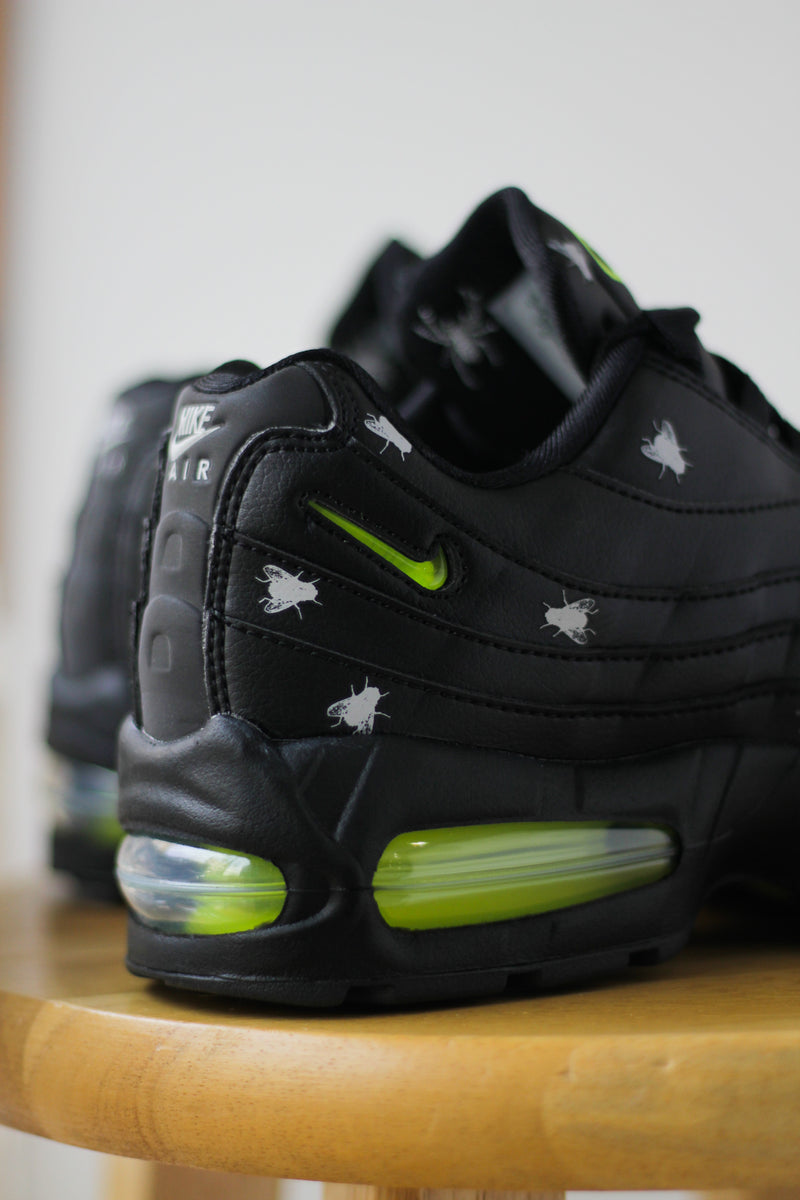 NIKE AIR MAX 95 PREMIUM "BLACK/NEON YELLOW-BLACK-MTLC DARK GREY"