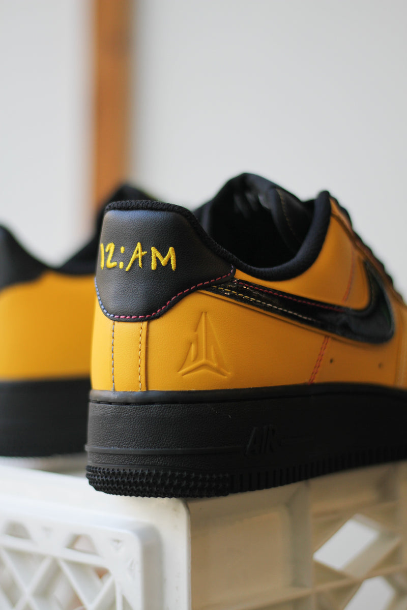 NIKE AIR FORCE 1 '07 JA "SUNDIAL/BLACK-COBALT BLISS"