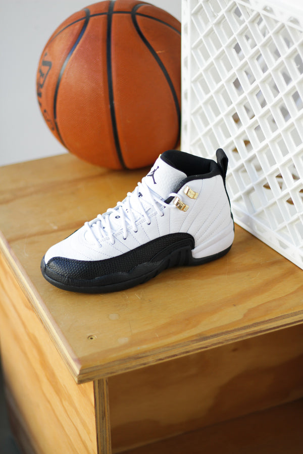 AIR JORDAN 12 RETRO (GS) "WHITE/BLACK-TAXI"