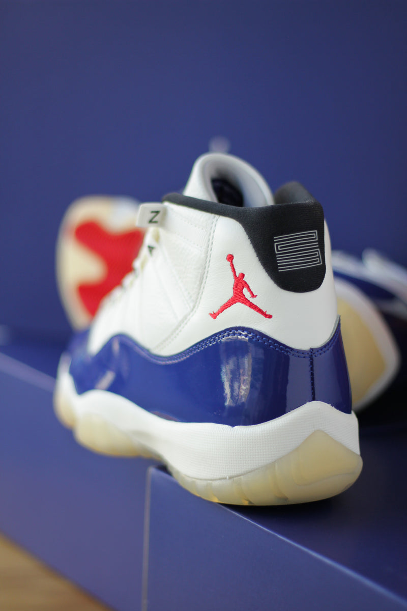 AIR JORDAN 11 RETRO 