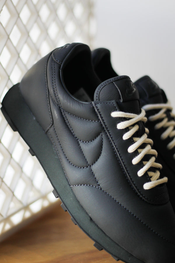 NIKE DBREAK SP "MOON PARTICLE/MOON PARTICLE-BLACK"