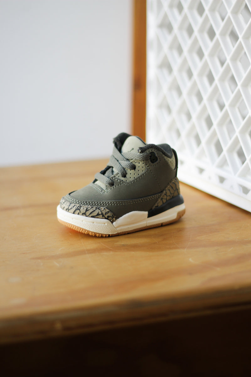 JORDAN 3 RETRO (TD)  "MEDIUM OLIVE/SEQUOIA-NEUTRAL OLIVE-SAIL"