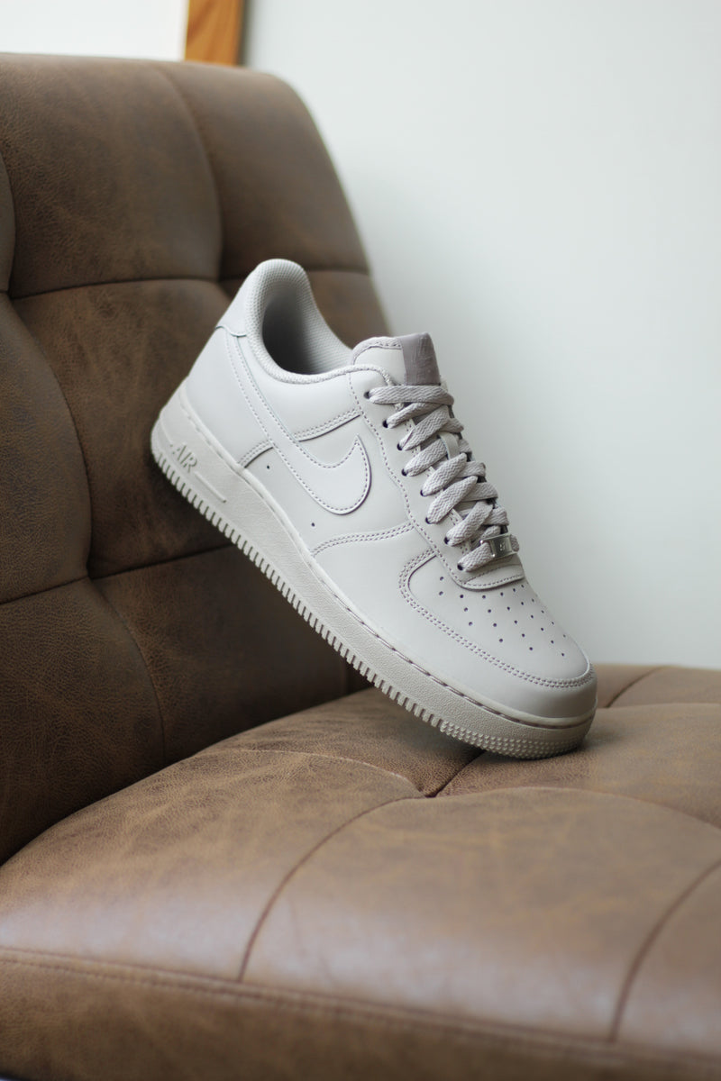 NIKE AIR FORCE 1 '07 "COLLEGE GREY/COLLEGE GREY"