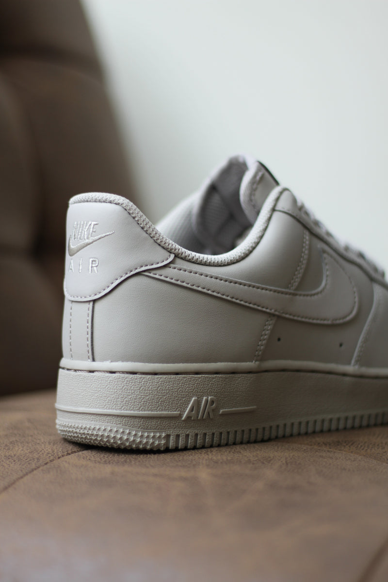 NIKE AIR FORCE 1 '07 "COLLEGE GREY/COLLEGE GREY"