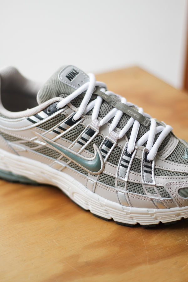 NIKE P-6000 "CREAM II/CLAY GREEN-ANTHRACITE"