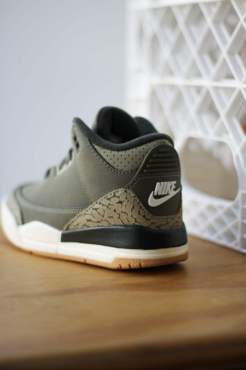 JORDAN 3 RETRO (PS) "MEDIUM OLIVE/SEQUOIA-NEUTRAL OLIVE-SAIL"