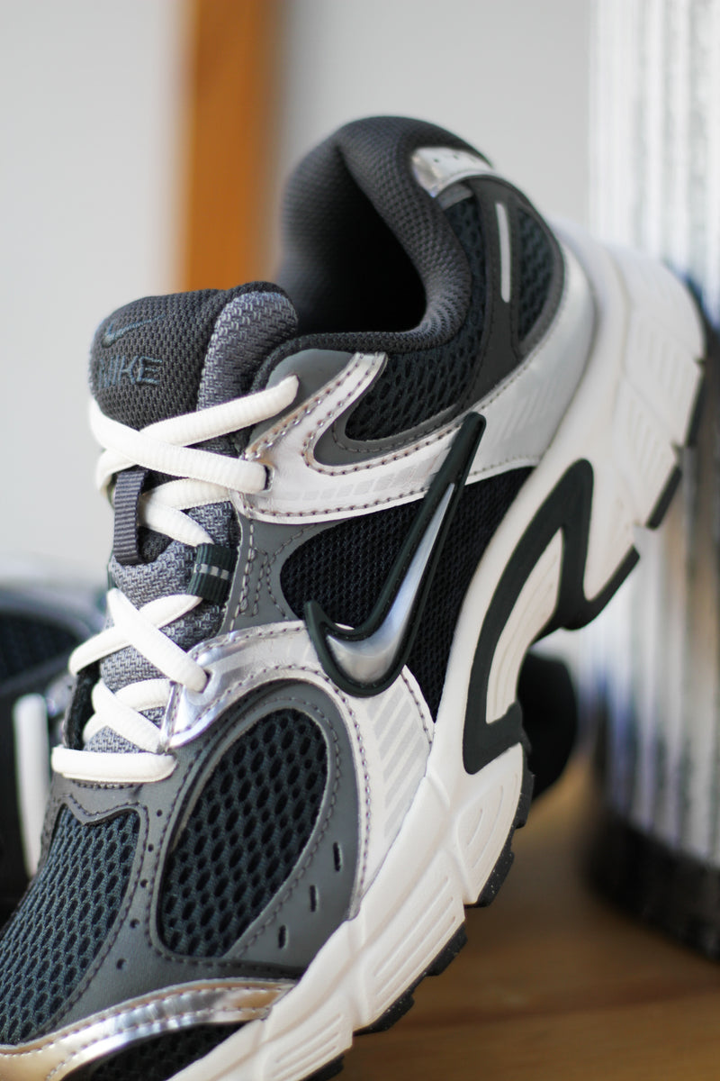 W NIKE V5 RNR "SEAWEED/METALLIC SILVER-ANTHRACITE"