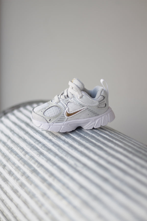 NIKE V5 RNR (TD) "WHITE/METALLIC GOLD-METALLIC SILVER"